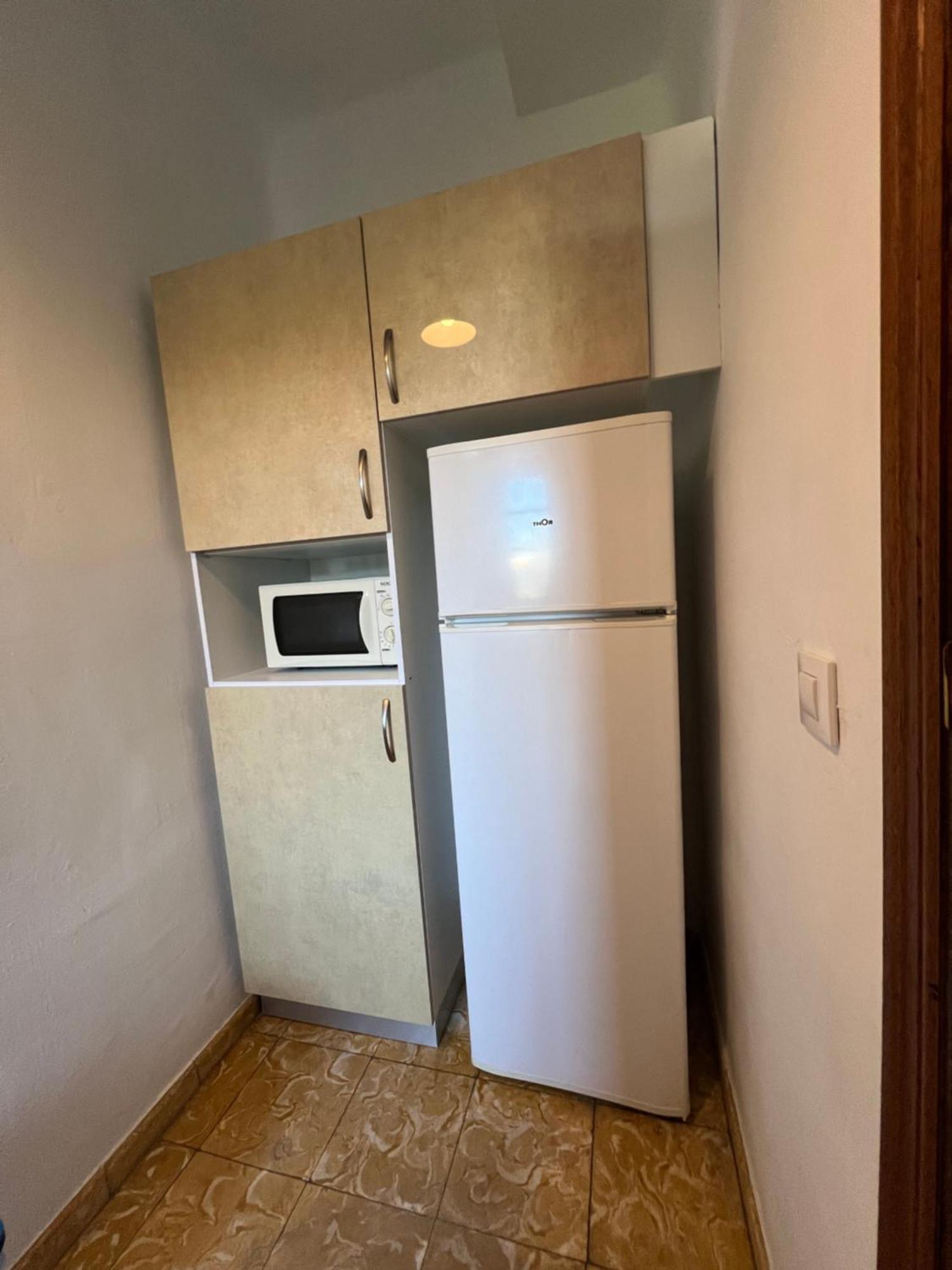 Almendra A Vitalba Apartments 란야론 외부 사진